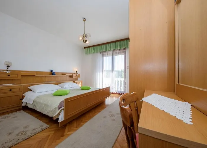 Gostinjska kuća Ante 3*
